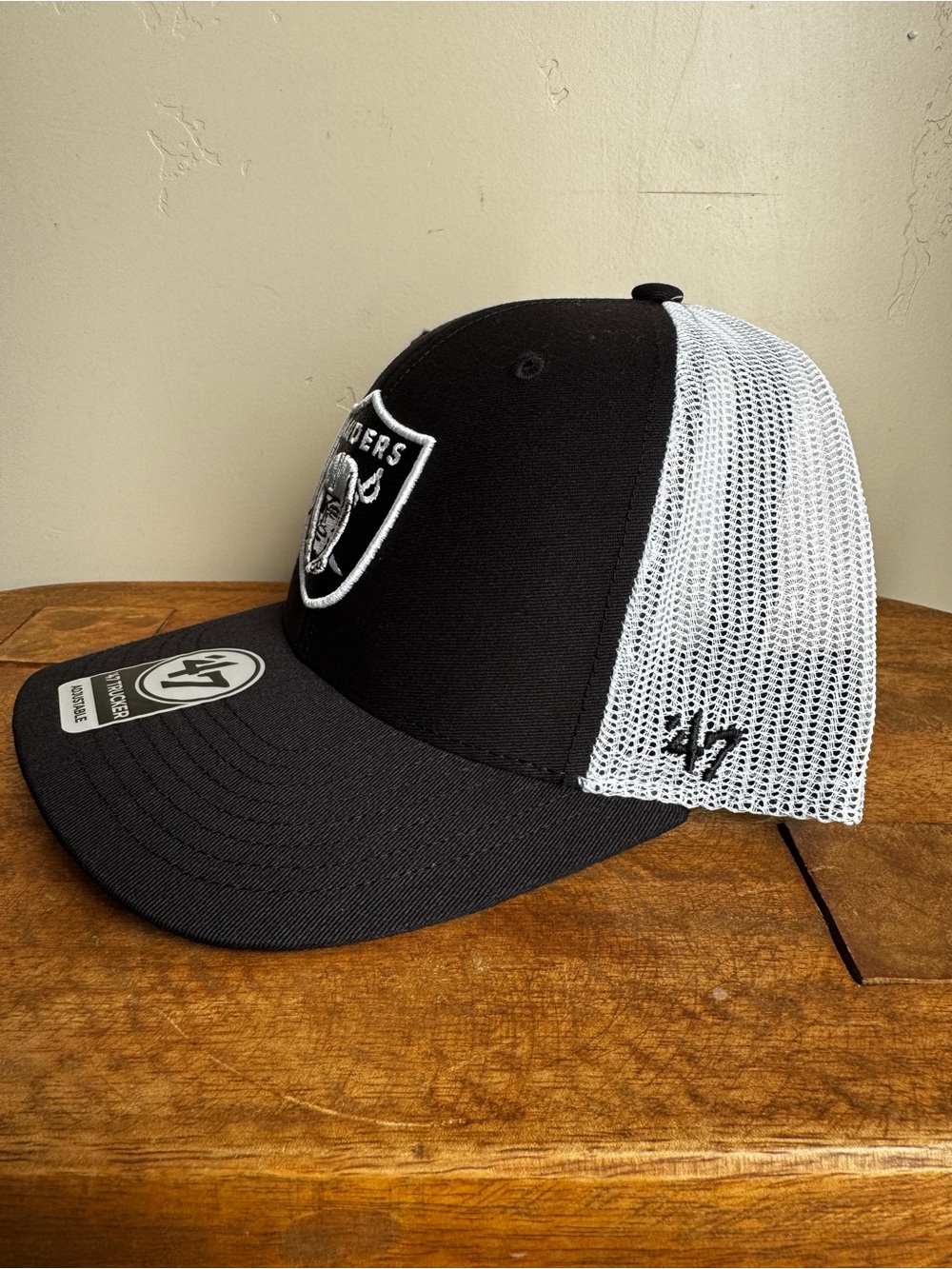 Hat Image Subcategory Classification - Picture 2 of 9